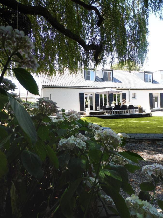 ブルージュ Copain Moulin Bed & Breakfast エクステリア 写真